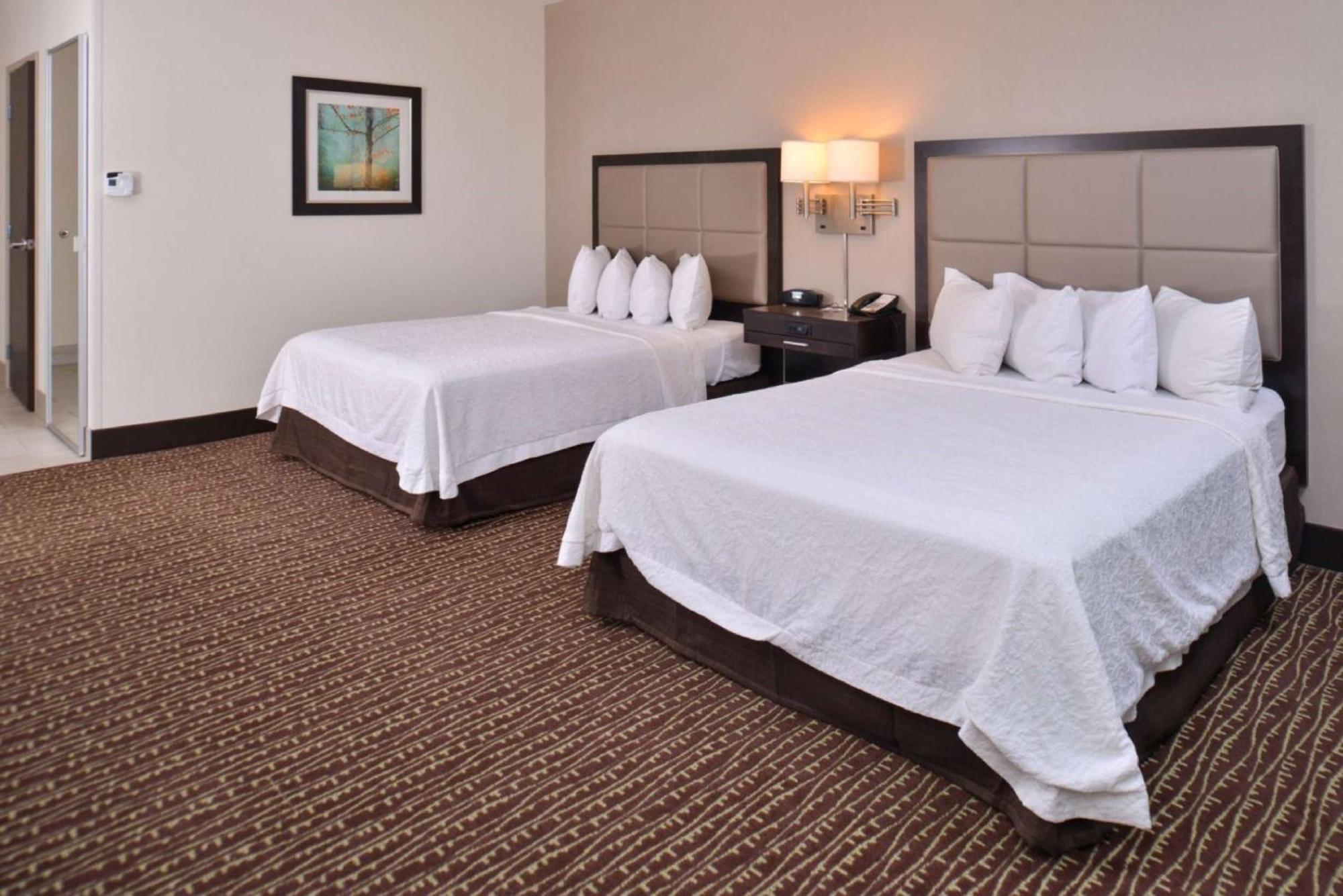 Hotel Hampton & 3*