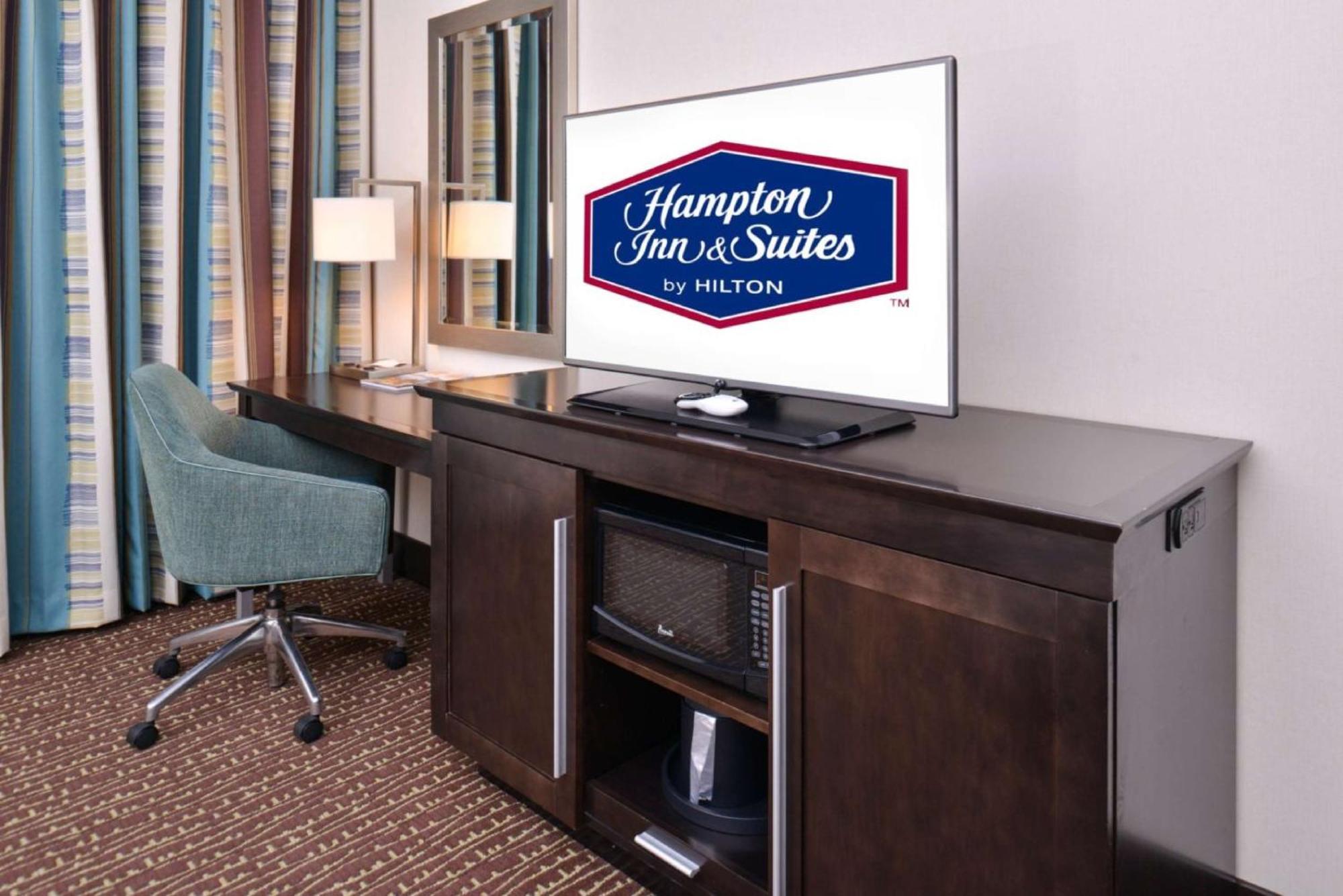 Hotel Hampton & Bend