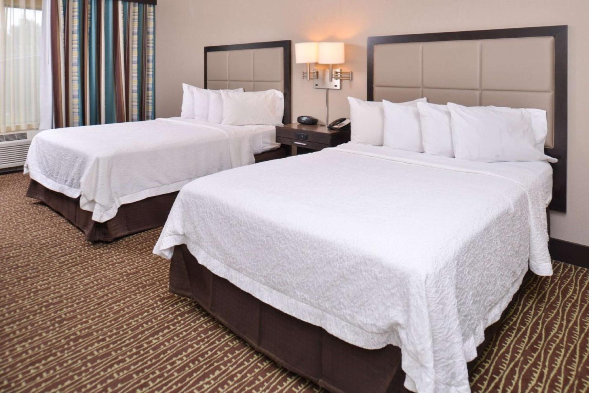Hotel Hampton & 3*